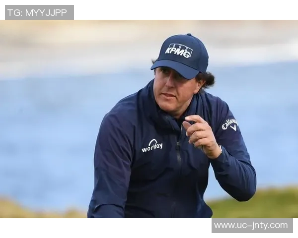 媒体人发声祝愿凡博早日康复归队助力北京冲击冠军